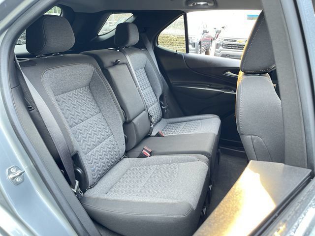 Used 2024 Chevrolet Equinox LT FWD image 25