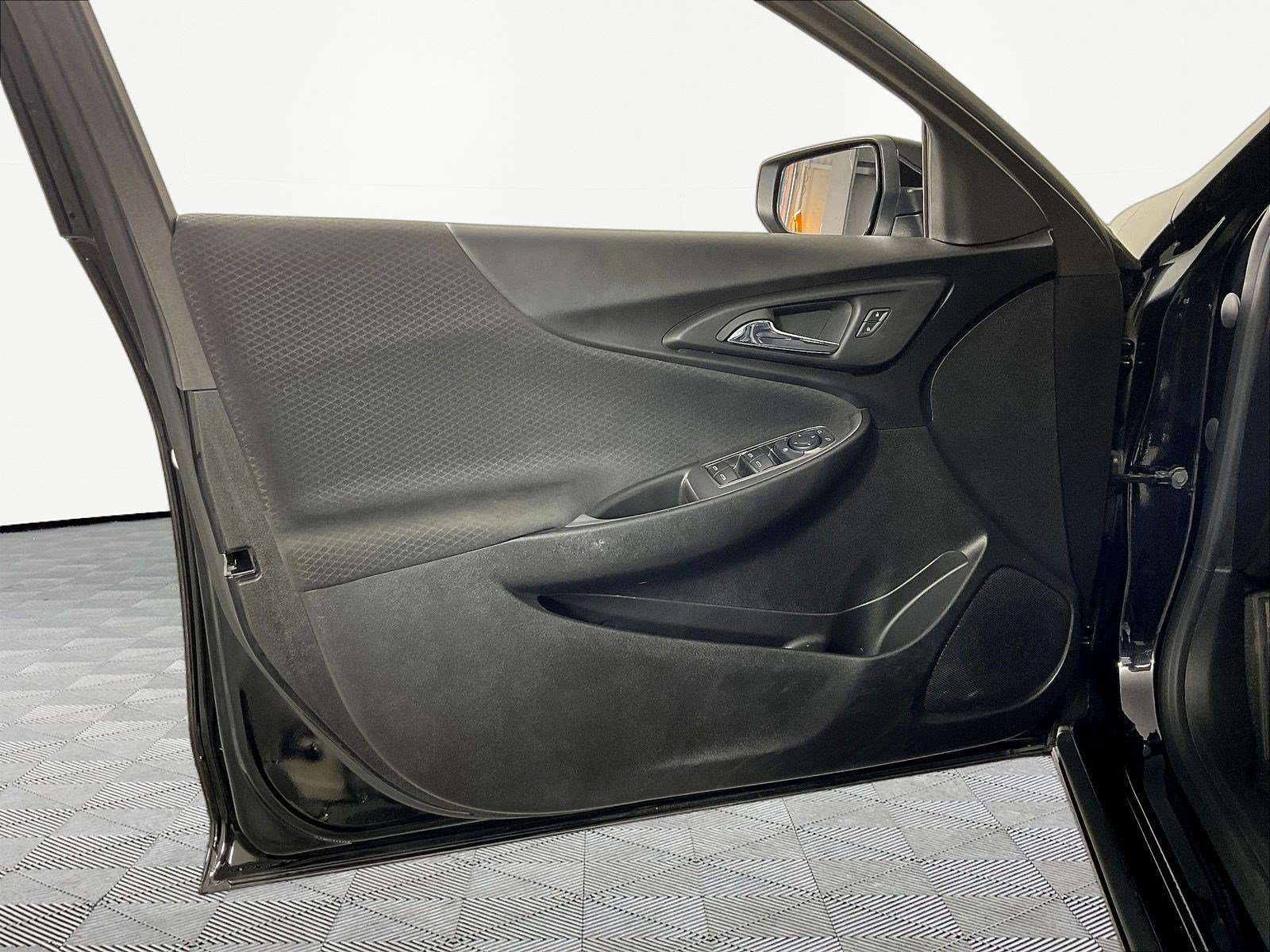 Used 2024 Chevrolet Malibu LS w/ LPO, Floor Liner Package FWD image 20