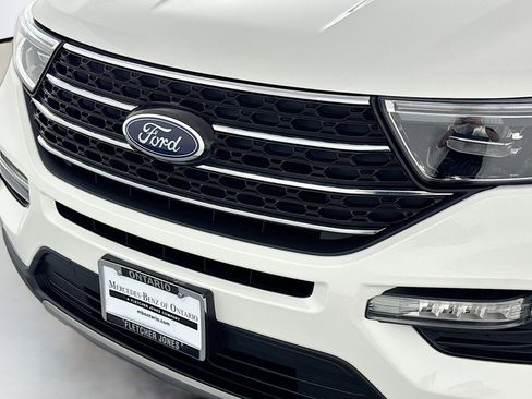 Used 2023 Ford Explorer XLT w/ Equipment Group 202A RWD image 14