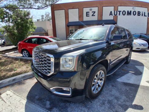 Used 2020 GMC Yukon XL Denali AWD/4WD image 2