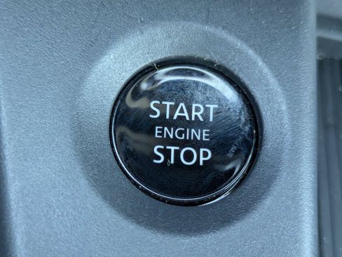 Used 2026 Nissan Sentra SR w/ Floor Mat Package FWD image 22