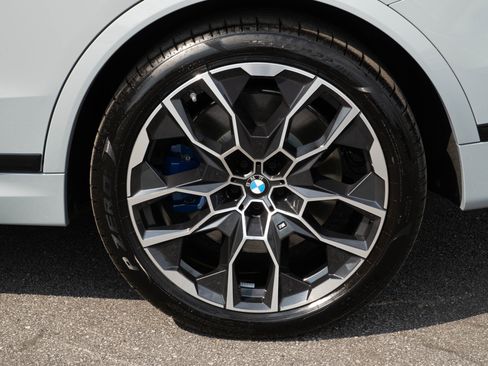 Used 2026 BMW X7 M60i AWD/4WD image 39
