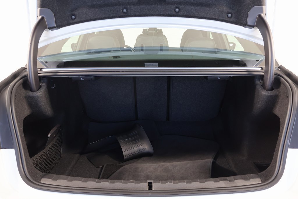 Used 2024 BMW 330i Sedan RWD image 14