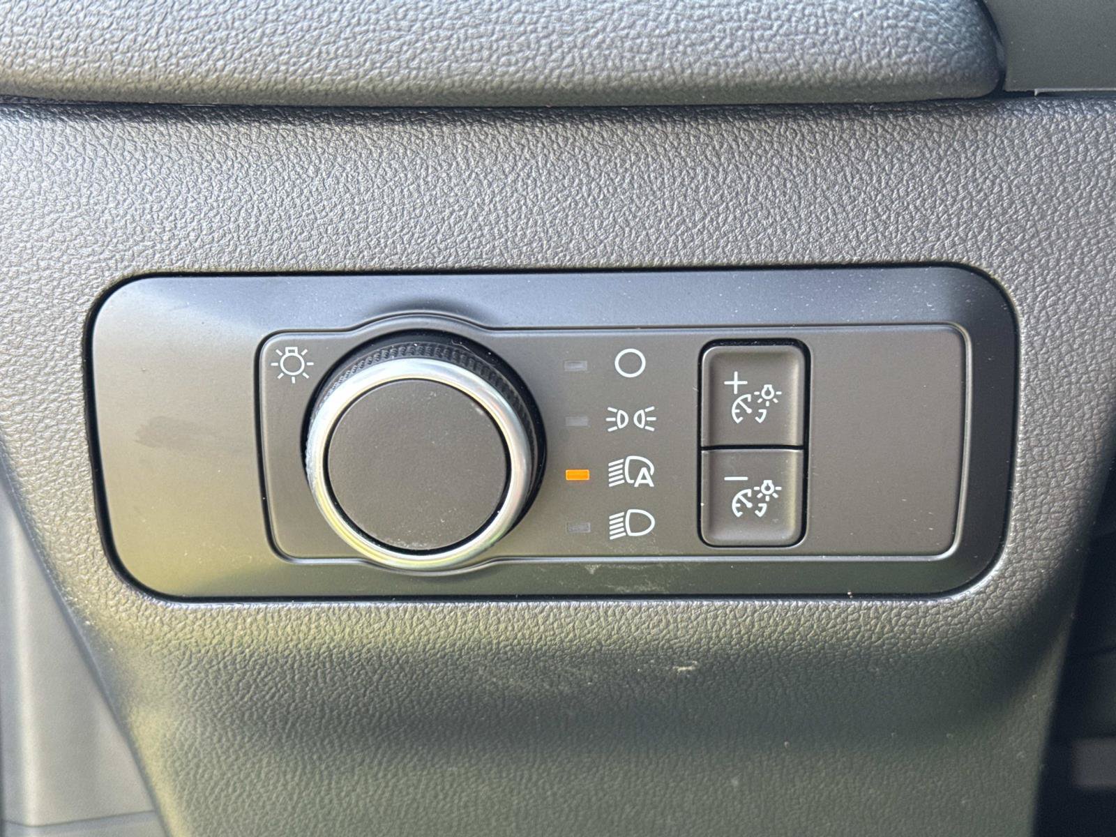 Used 2025 Ford Escape ST-Line FWD image 20