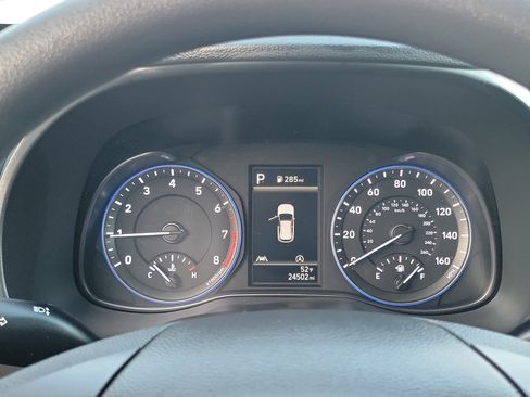 Used 2023 Hyundai Kona SEL image 9