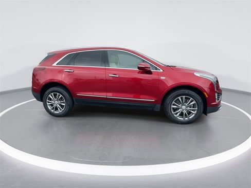 Used 2021 Cadillac XT5 Premium Luxury image 9