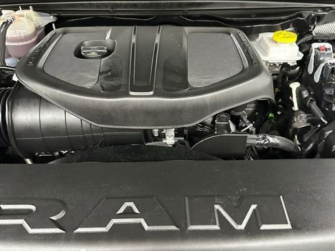 Used 2025 RAM 1500 Laramie w/ Sport Appearance Package image 7