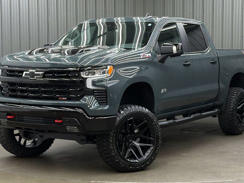 Used 2026 Chevrolet Silverado 1500 LT Trail Boss w/ LT Trail Boss Premium Package AWD/4WD image 1