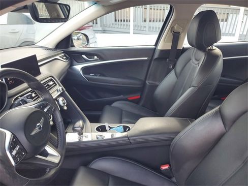 Used 2022 Genesis G70 2.0T image 12