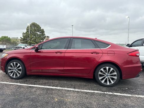 Certified 2019 Ford Fusion SE AWD/4WD image 9