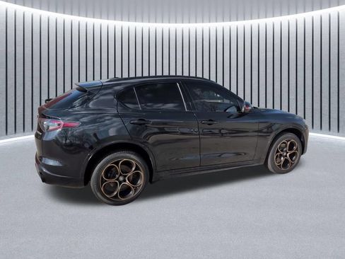 Used 2025 Alfa Romeo Stelvio Sprint AWD/4WD image 8
