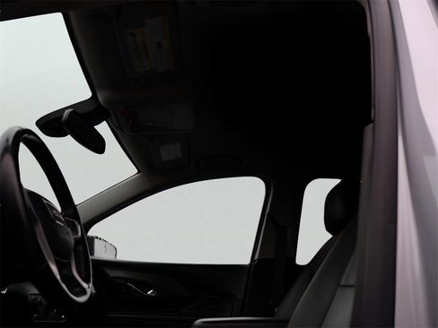 Used 2020 GMC Terrain SLT w/ Elevation Edition image 39