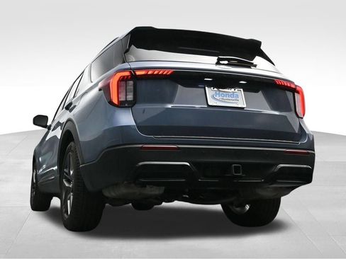 Used 2025 Ford Explorer ST-Line w/ Premium Package RWD image 39