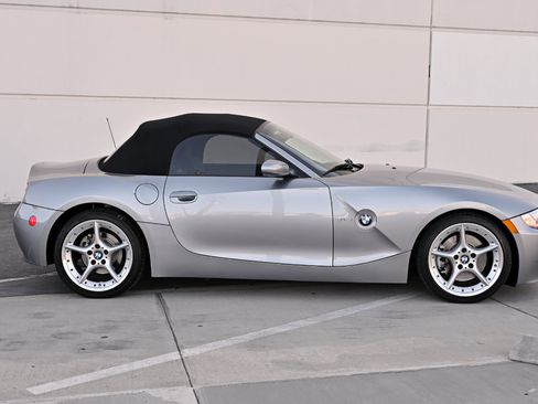 Used 2006 BMW Z4 3.0si RWD image 12