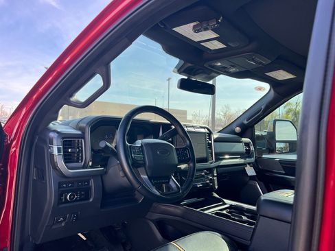 Used 2024 Ford F250 Platinum image 22