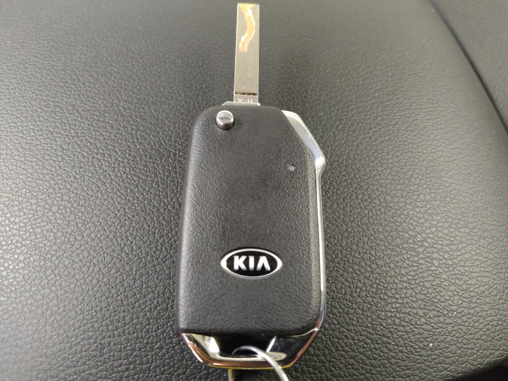 Used 2020 Kia Soul LX FWD image 32