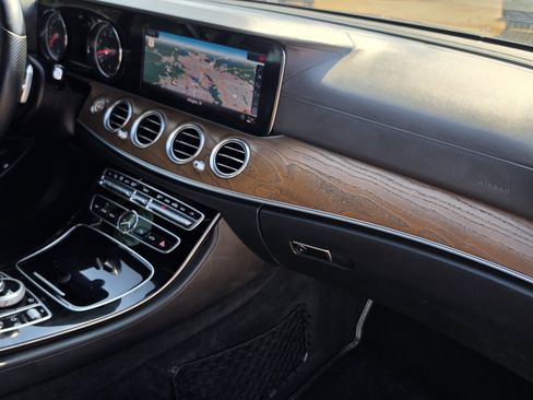 Used 2017 Mercedes-Benz E 300 w/ Premium 3 Package image 32
