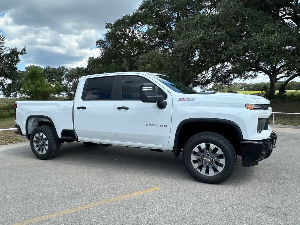 New 2026 Chevrolet Silverado 2500 Custom w/ Custom Value Package AWD/4WD image 3