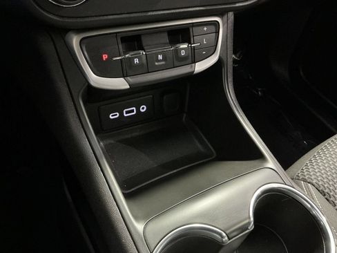 Used 2023 GMC Terrain SLE w/ Driver Convenience Package AWD/4WD image 23
