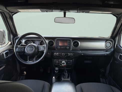 Used 2018 Jeep Wrangler Unlimited Sport S AWD/4WD image 16