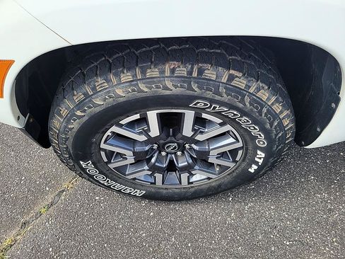 Certified 2022 Nissan Frontier SV RWD image 7