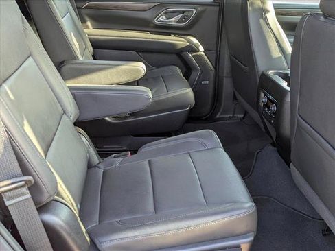 Used 2023 Chevrolet Tahoe Z71 w/ Z71 Off-Road Package AWD/4WD image 16
