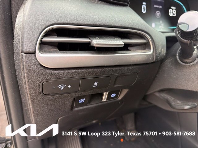 Used 2025 Hyundai Palisade SEL FWD image 16