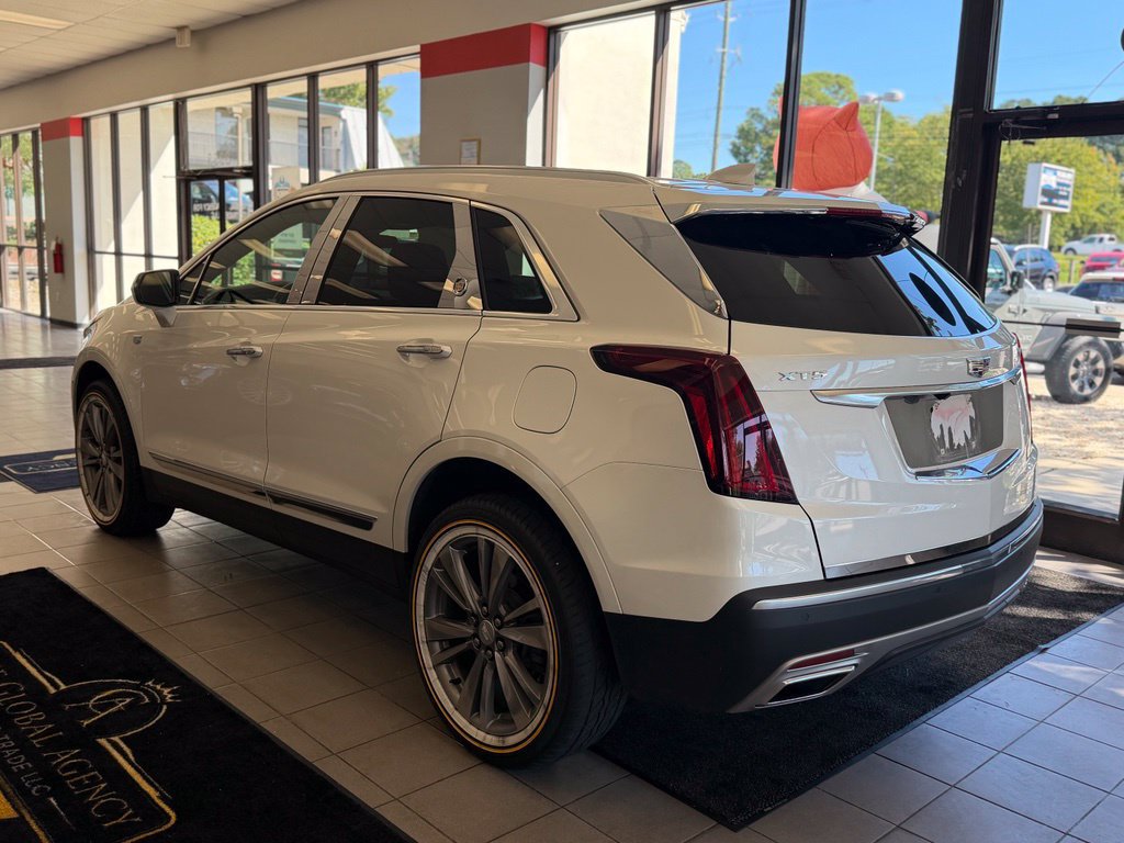 Used 2022 Cadillac XT5 Premium Luxury FWD image 4