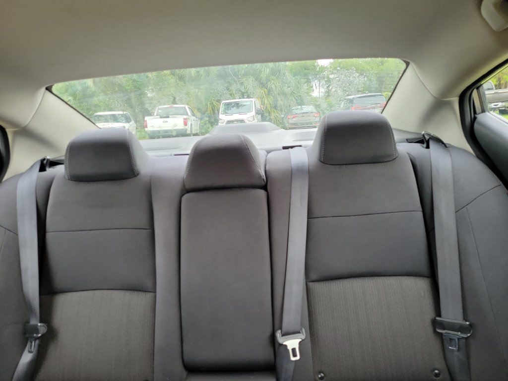 Used 2025 Nissan Altima 2.5 SV FWD image 14