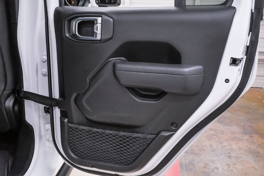 Used 2026 Jeep Gladiator Mojave AWD/4WD image 28