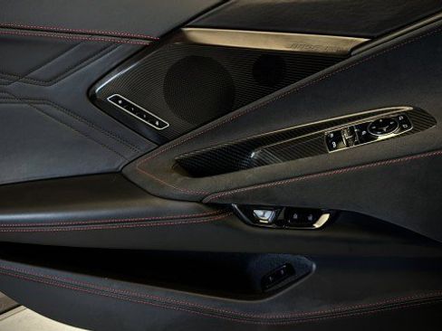 Used 2024 Chevrolet Corvette Z06 w/ Z07 Performance Package RWD image 16