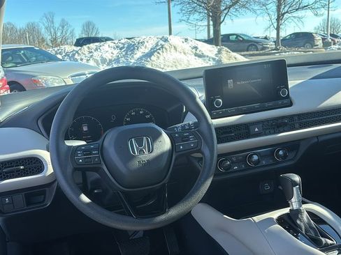 Used 2025 Honda HR-V LX image 13