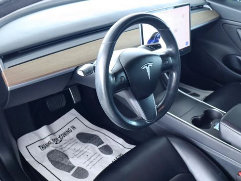 Used 2018 Tesla Model 3 Long Range RWD image 15