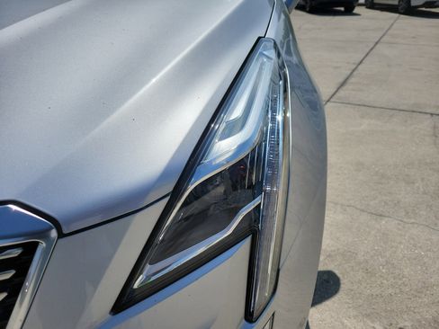 Used 2020 Cadillac XT5 Premium Luxury image 9