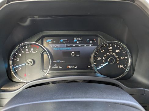 Used 2020 Ford F150 Lariat w/ Equipment Group 502A Luxury image 30