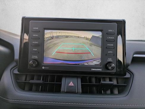 Used 2021 Toyota RAV4 LE image 13