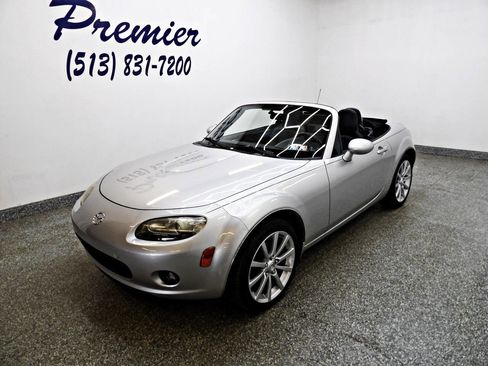 Used 2007 MAZDA MX-5 Miata Grand Touring image 1