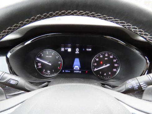 Used 2022 Buick Envision Essence w/ Technology Package I image 27