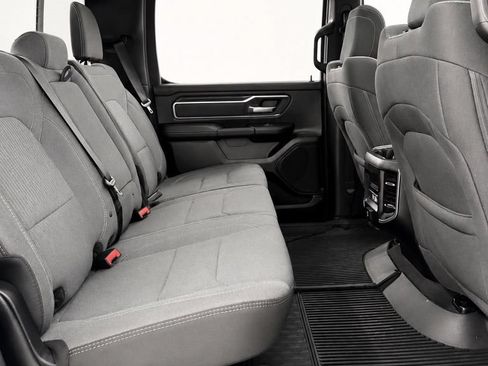 Used 2022 RAM 1500 Big Horn AWD/4WD image 18