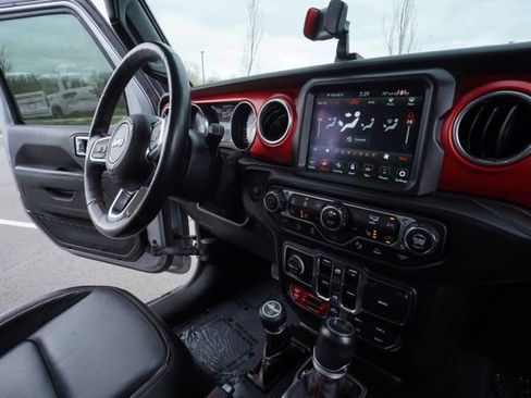 Used 2020 Jeep Gladiator Rubicon AWD/4WD image 31
