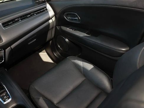 Used 2017 Honda HR-V EX-L image 22