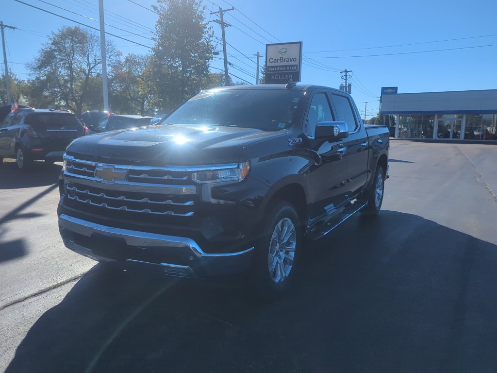 Certified 2023 Chevrolet Silverado 1500 LTZ w/ LTZ Premium Package AWD/4WD image 4
