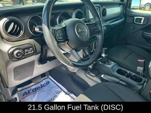 Used 2018 Jeep Wrangler Unlimited Sport S AWD/4WD image 16