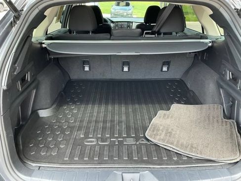 Certified 2025 Subaru Outback Premium AWD/4WD image 15