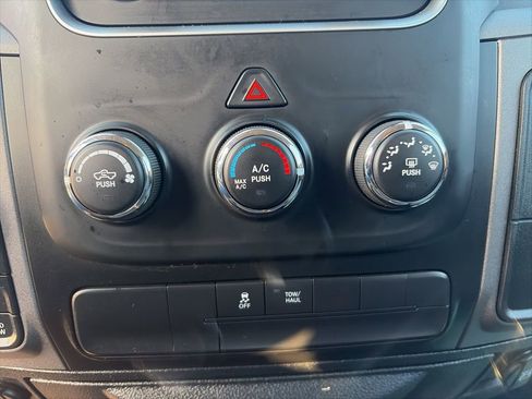 Used 2017 RAM 1500 Express image 20