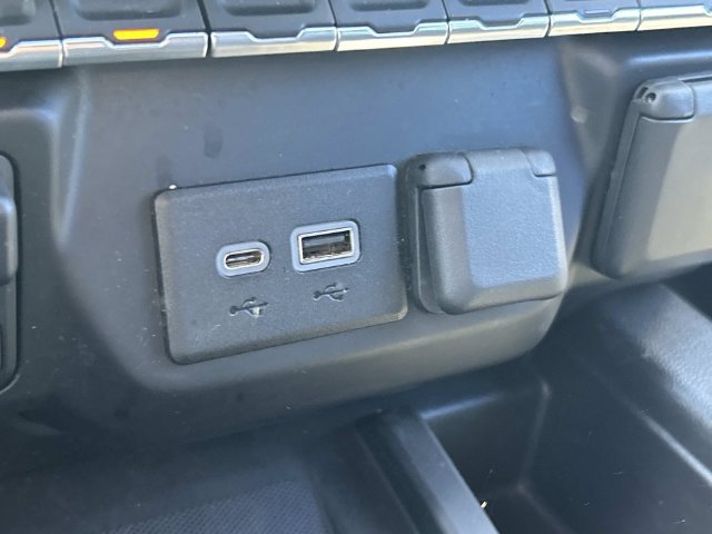 Used 2020 GMC Sierra 1500 SLT AWD/4WD image 38