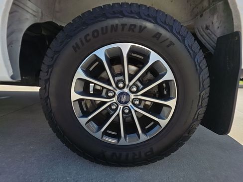 Used 2020 Ford F150 XLT w/ Equipment Group 302A Luxury AWD/4WD image 19