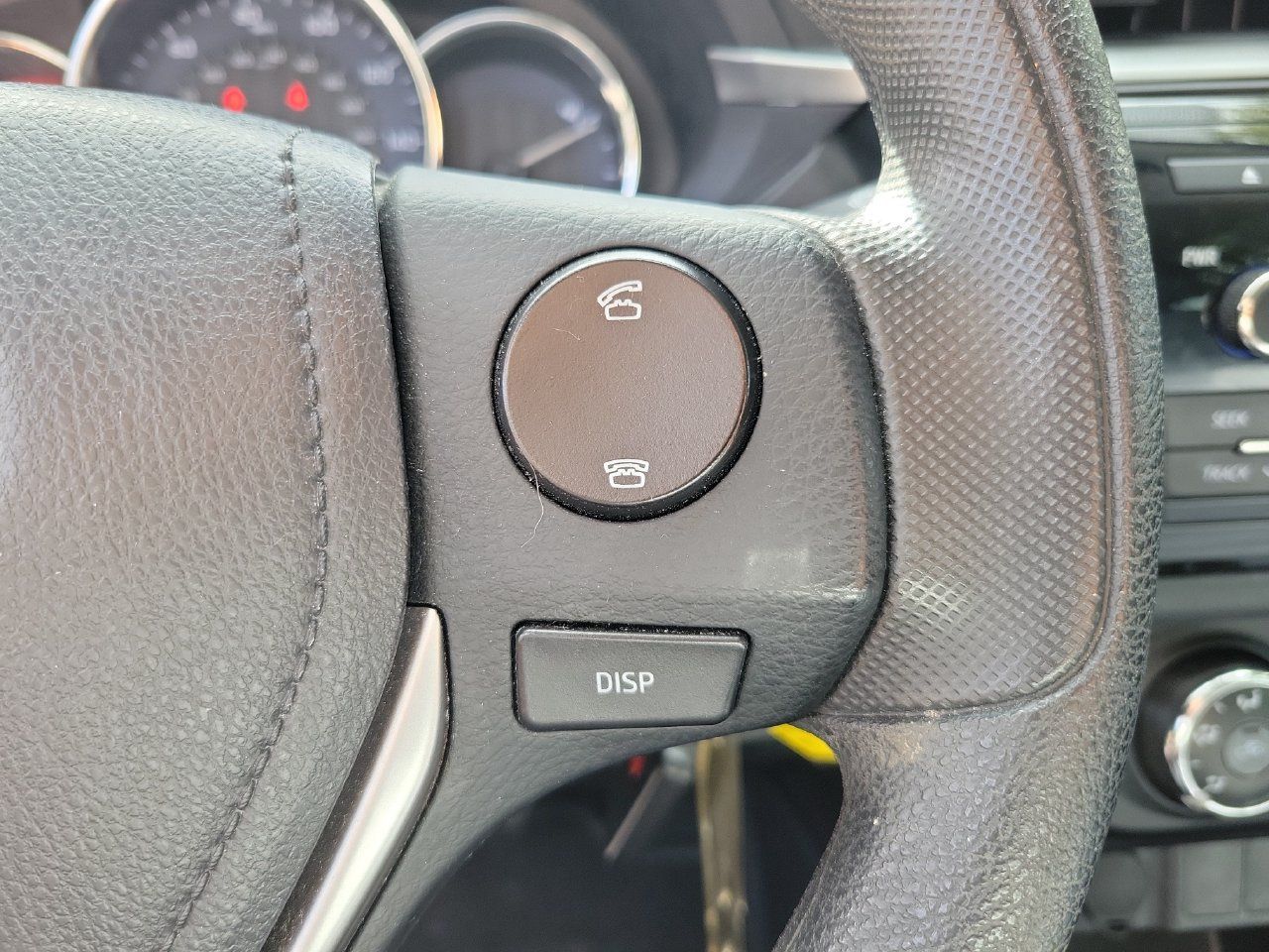 Used 2015 Toyota Corolla L FWD image 19