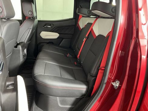 Used 2025 GMC Canyon AT4 w/ AT4X Package AWD/4WD image 13