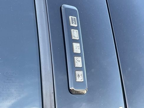 Used 2022 Ford F350 King Ranch AWD/4WD image 12